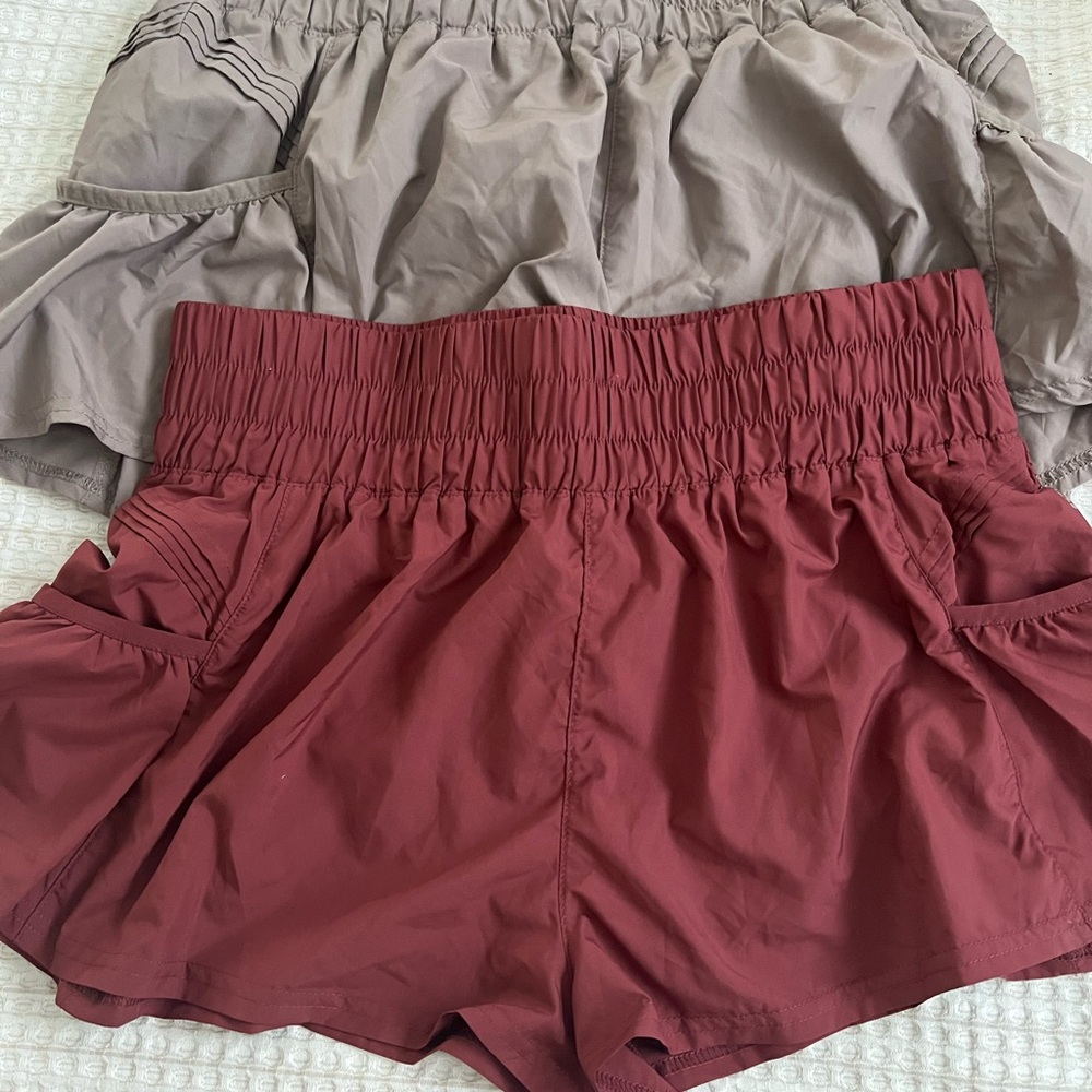 Free people/ Movement Excellent condition Athletic Shorts in Rust & Taupe